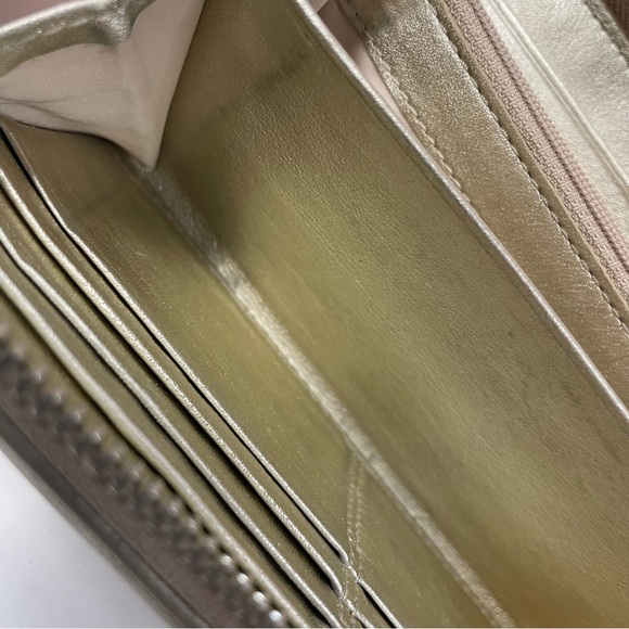 Coach Womens Wallet Zip Around Accordion Off White Metallic Gold Leather #0693 - Picture 9 of 15